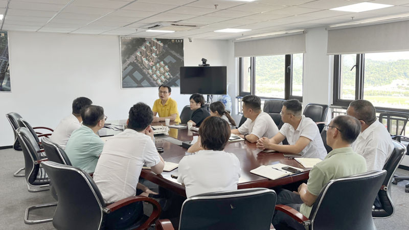 樂清華都聯(lián)合虹元商管召開法律風險防范專題研討會