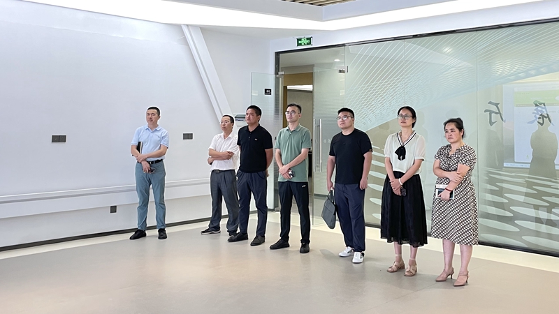 安徽省農業(yè)農村廳畜牧處副處長葛羚到訪浙江農合